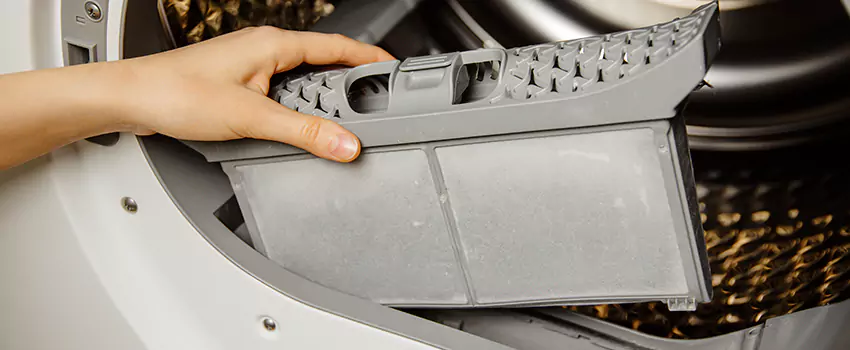 Signs Of A Clogged Dryer Lint Trap in Great Falls, Virginia